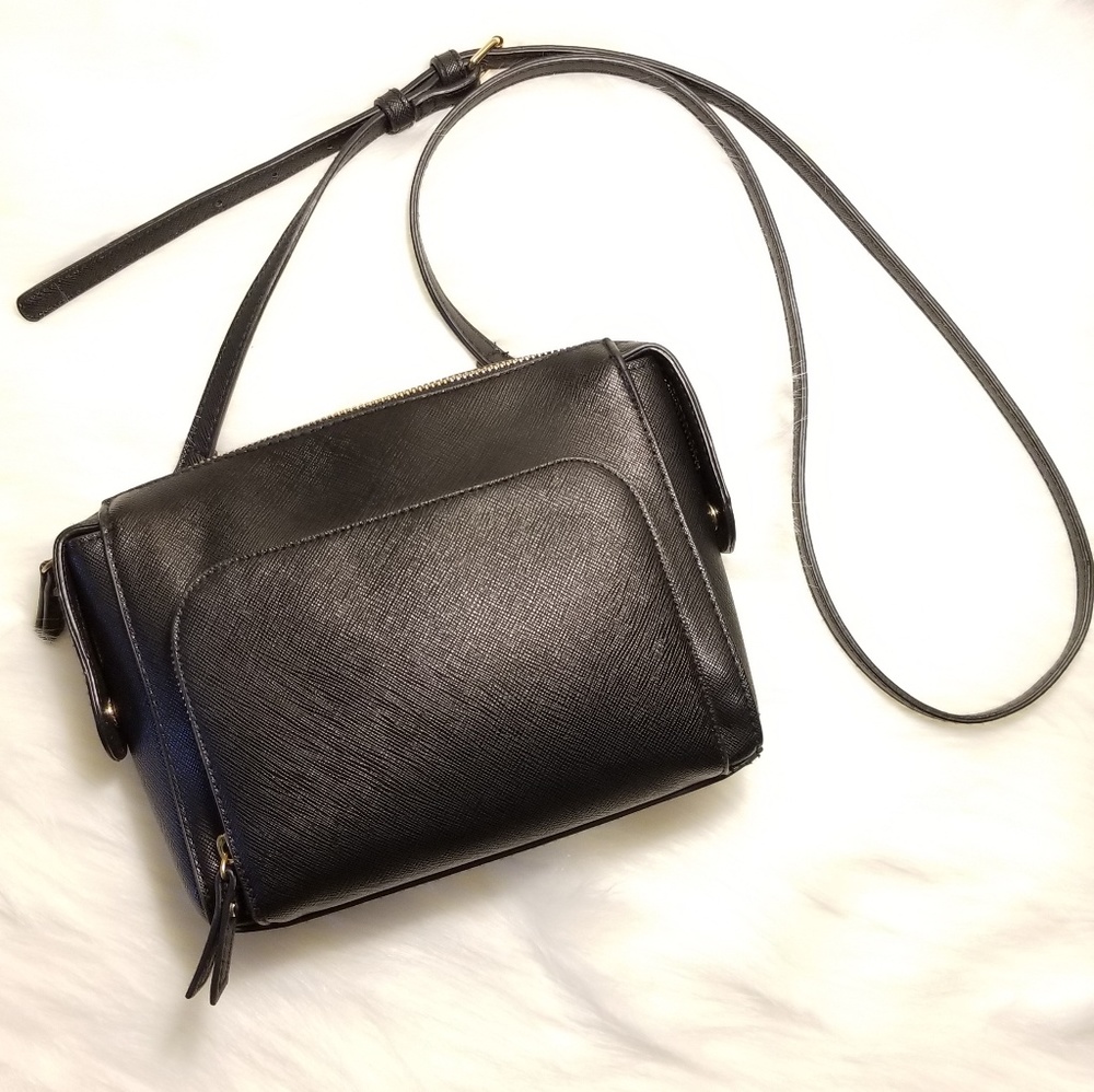 EUC Black crossbody